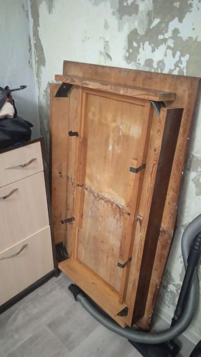 Стол отдам кск находится