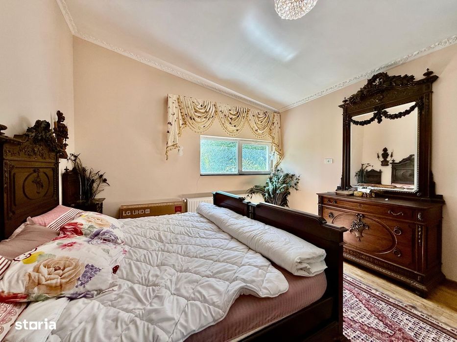 De închiriat|3 camere|136 mp utili|Curte 300 mp|2 locuri de parcare