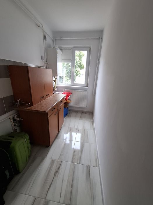 Apartament 2 camere de vânzare - Plopeni, cartier Diana