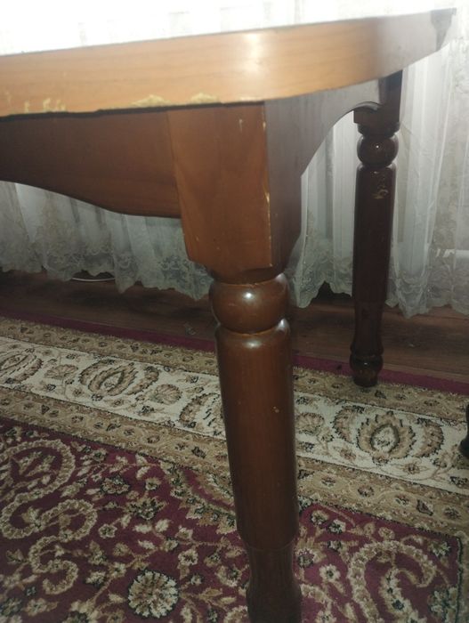 Стол для гостей 11000, стулья 1000