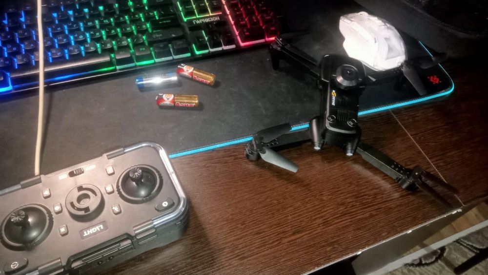 Продам дрон на запчасти