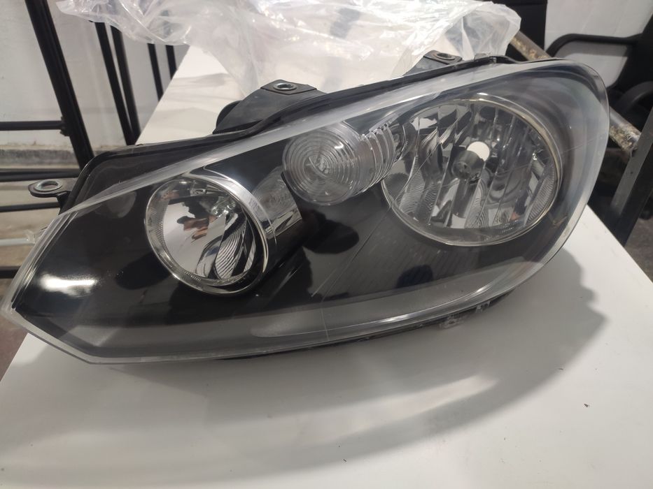 Ляв фар за голф 6