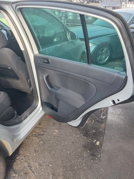 Dezmembrez golf 6 plus an 2011 motor 1.6tdi cod CAY 105 cp cutie dsg 2