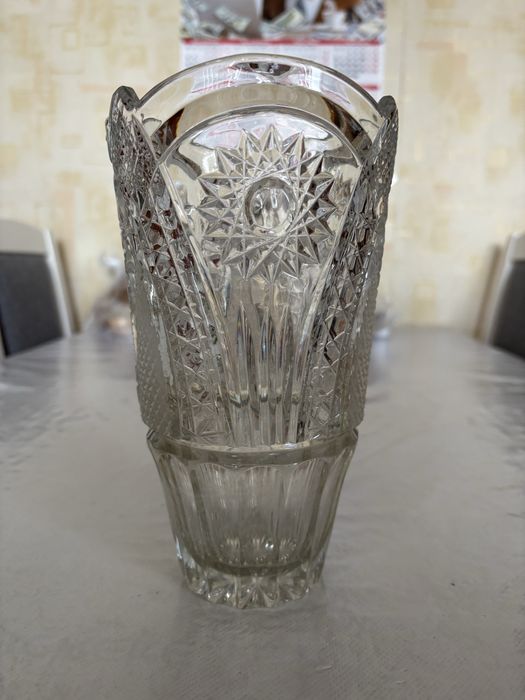 Ваза хрустальная для цветов