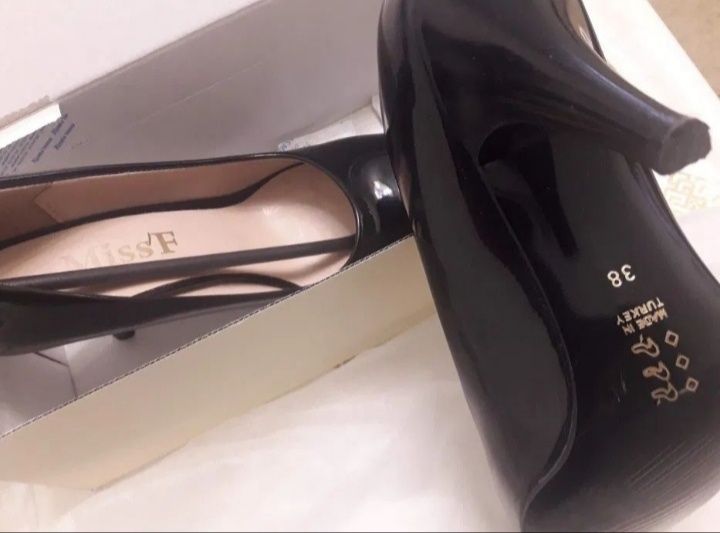 Продам вечерние туфли!