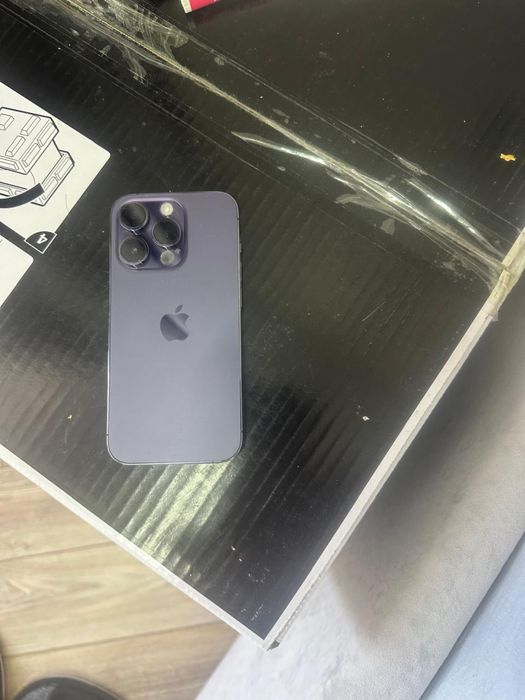 Продаю Айфон 14про !