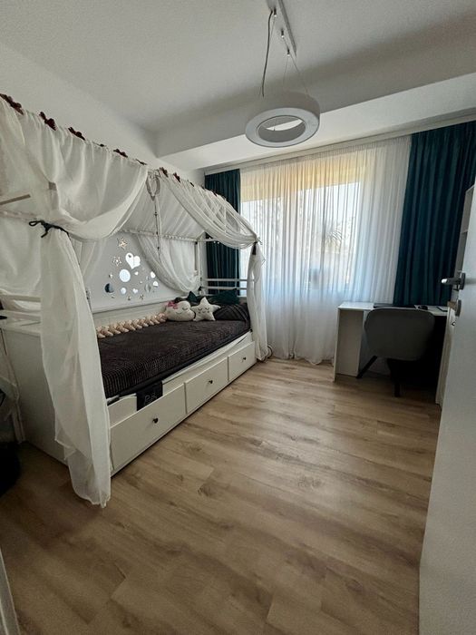 Apartament 3 camere mobilat