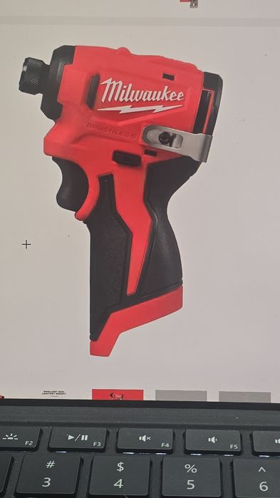 Pendular m18 milwaukee model destinat pietei de America