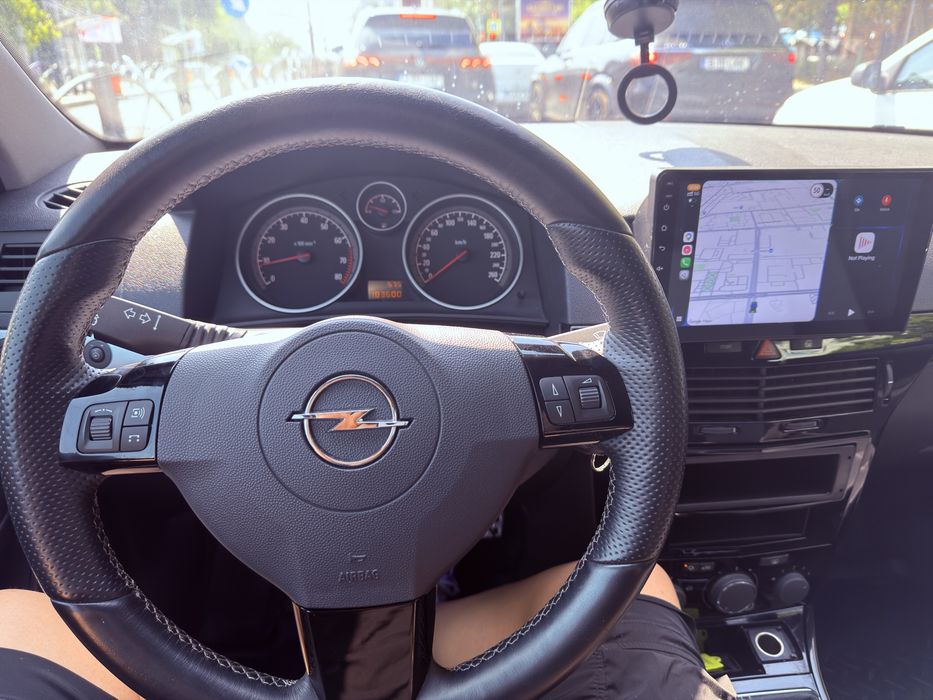 Opel Astra GTC 1.6 2010 Benzină 115 CP