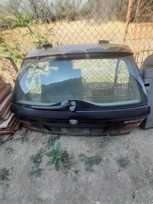 Врати за бмв е46 комби