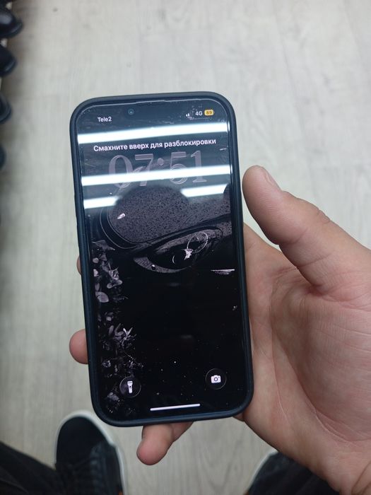 Продам срочно iPhone 13