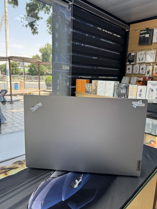Lenova Thinkpad E15 Gen2