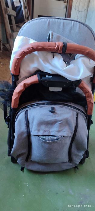 Коляска прогулочная