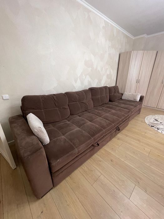Срочно продам диван
