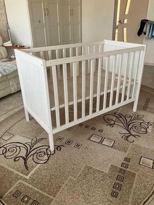 Продам кровать детскую