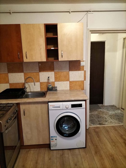 Garsoniera de inchiriat