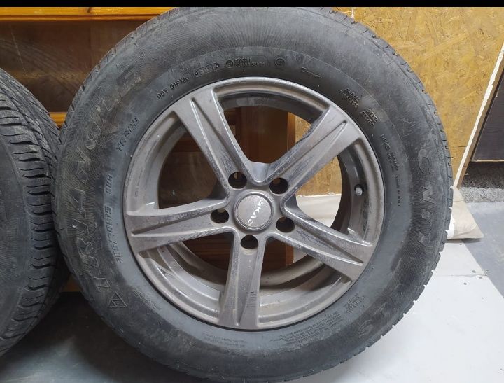 Продам диски с шинами