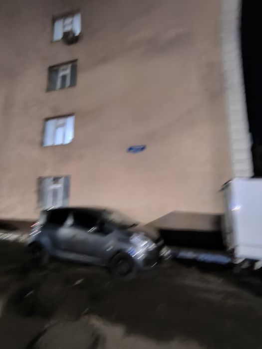 Помещение под офис магазин оптеку 34 м2. Кирпичный дом. Вдоль дороги