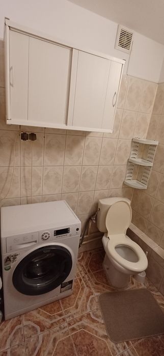 Inchiriez apartament 2 camere decomandat/ Prima inchiriere