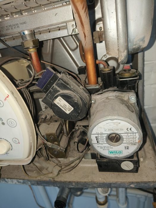 Centrala termica ariston uno