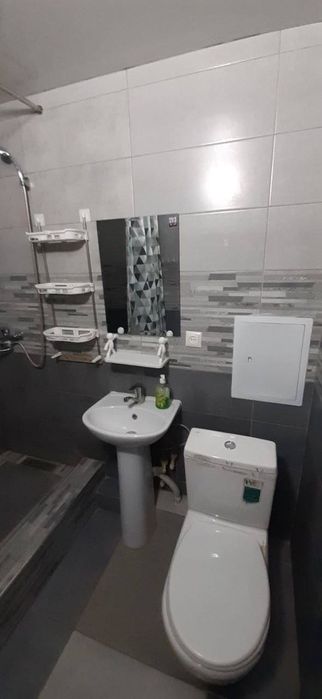 Сдаётся 2х комнатная квартира 
В горде Алмалыке
C обстановкой