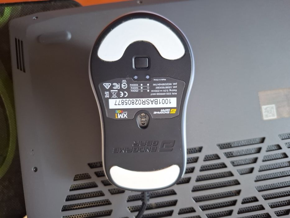 Lenovo loq 16irh8 лаптоп