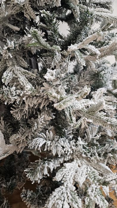 Искусственная ёлка