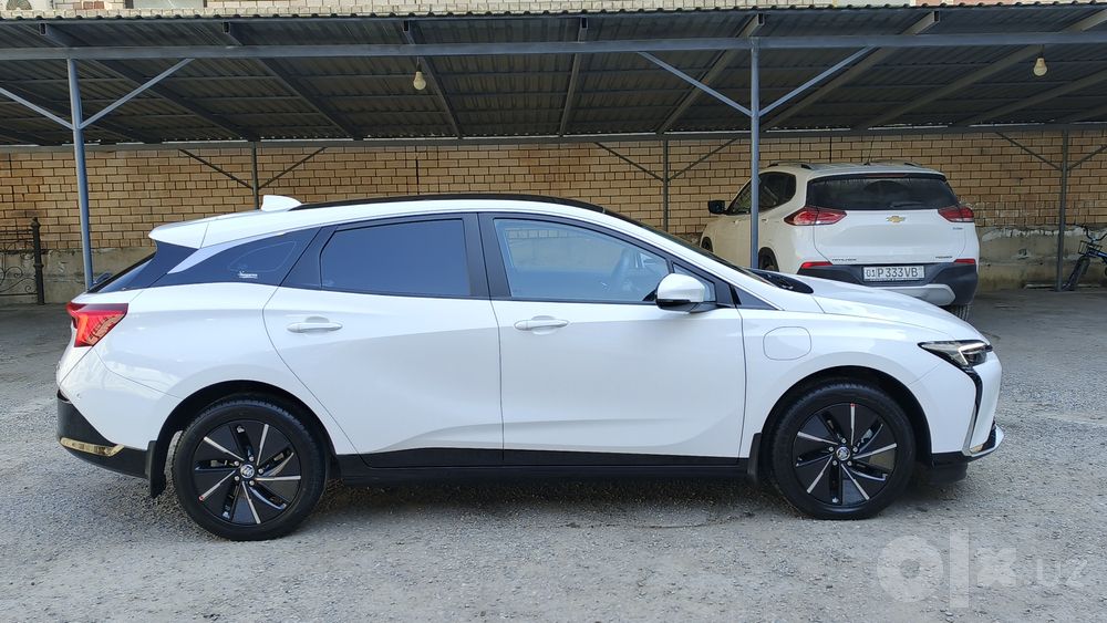 Продаём Свой электромобиль Buick Velite 6
