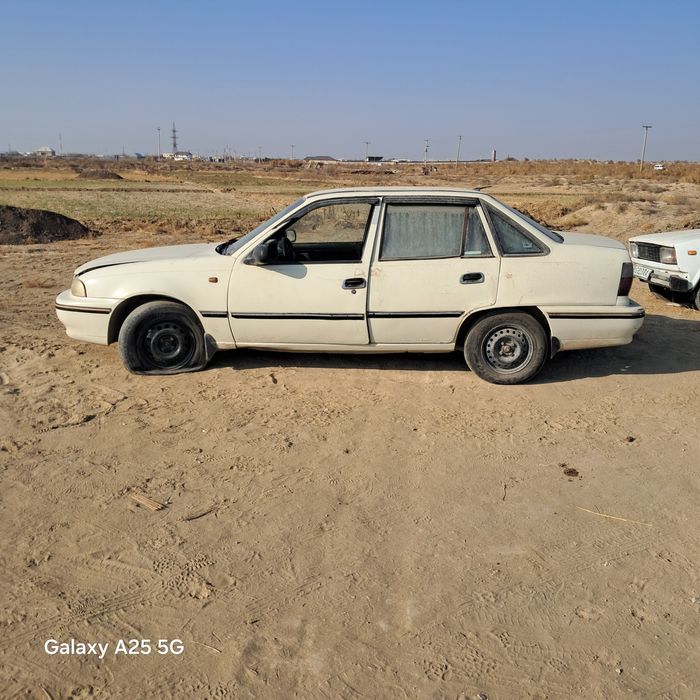 Нексия  сотилади