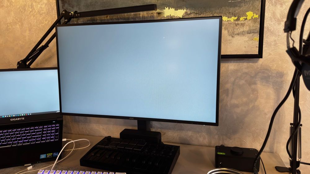 Monitor AOC 27” 2K