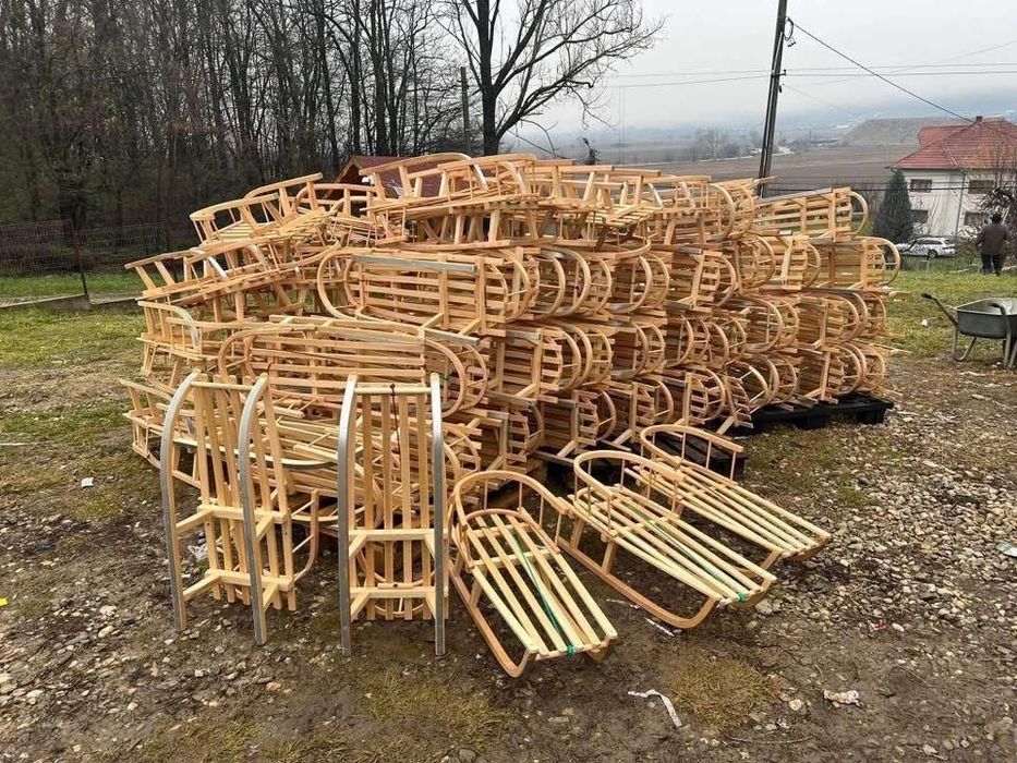 Sanie din lemn pentru copii