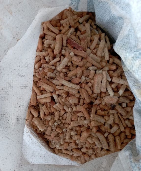 Дробленый хлеб с кириешкой