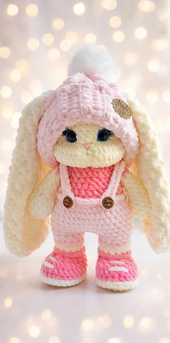 Вязаный зайчик игрушка