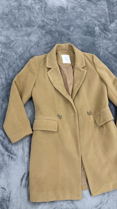 Стилно дамско палто в карамелено кафяво