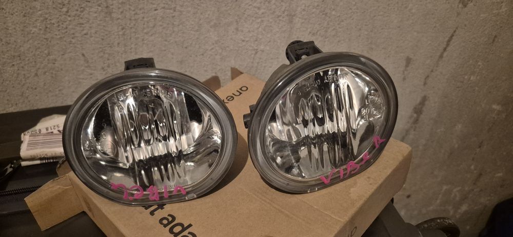 Противотуманки на понтиак вайб (Vibe)