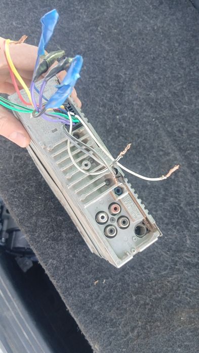 Продам магнитолу