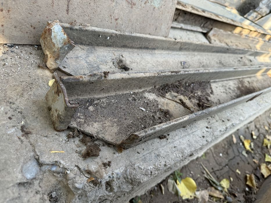 Швеллер железо продам