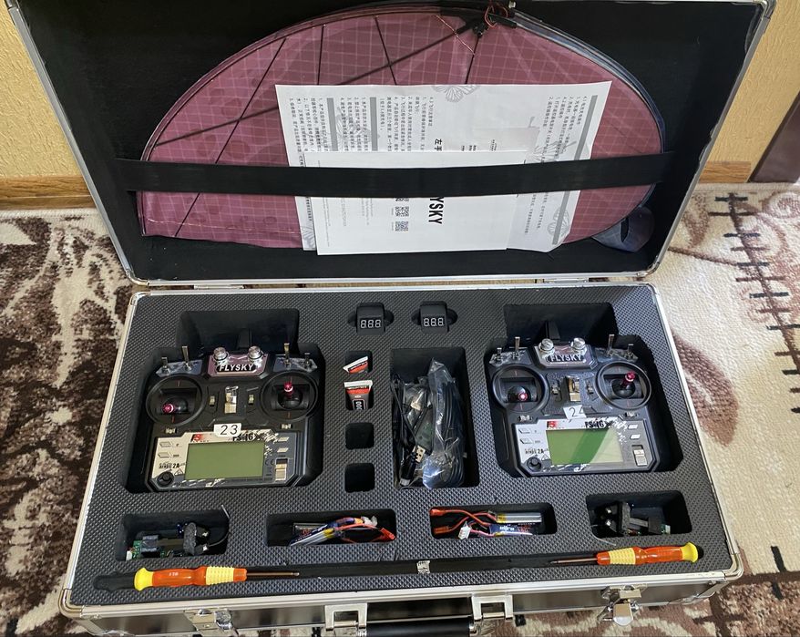 Бабочка дрон (kapalak dron)