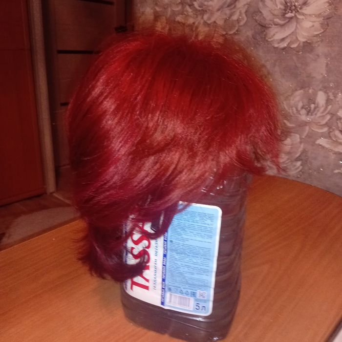 Продам парик в отличном состоянии