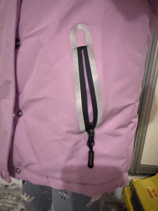 Продам детскую куртку