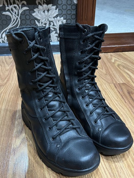 Продам берцы 2 пары зима 37р