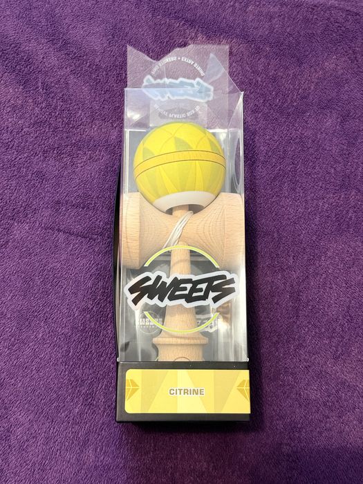 Kendama Sweets Gem CF Antiakid 2.0 Citrine Noua in Cutie