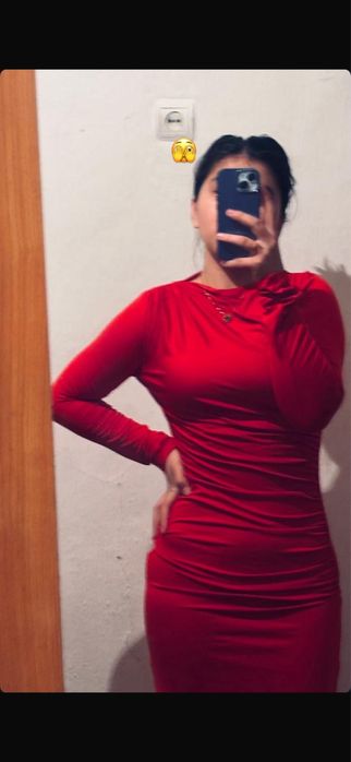 Платье вечерный красивый