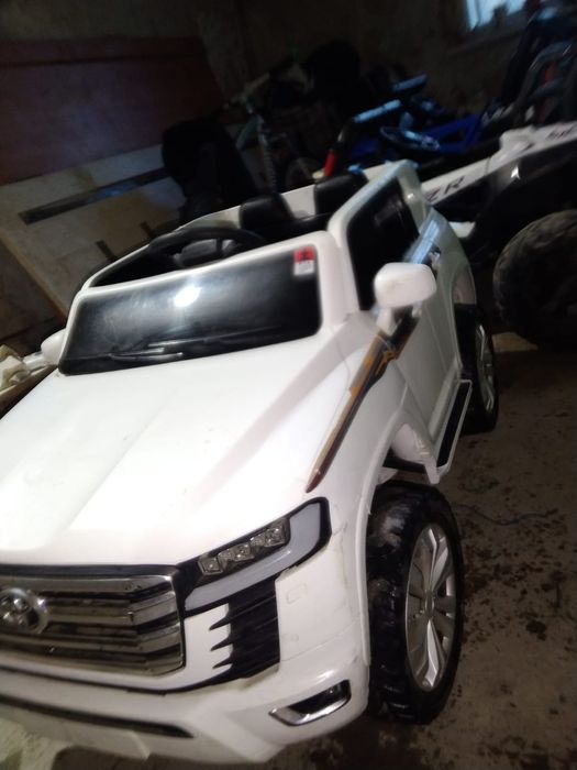 Пультовая машинка