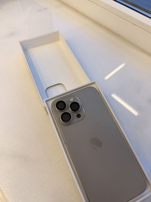 Продам Iphone 15 pro max