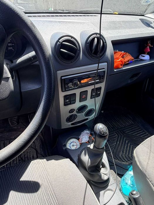 Dacia Pik-up 2008 1.6 8valve