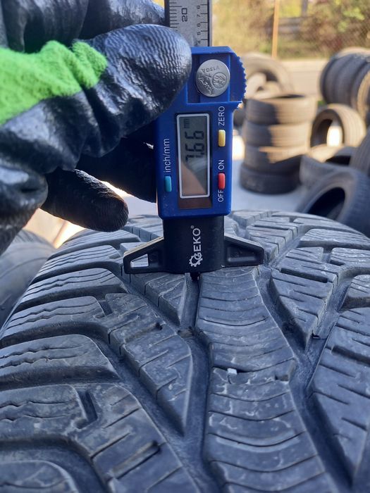 Anvelope de iarna 215-60r16 Kleber