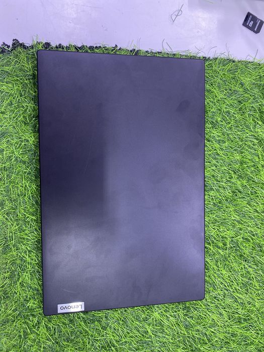 Lenova v15 G4 Ноудбук
