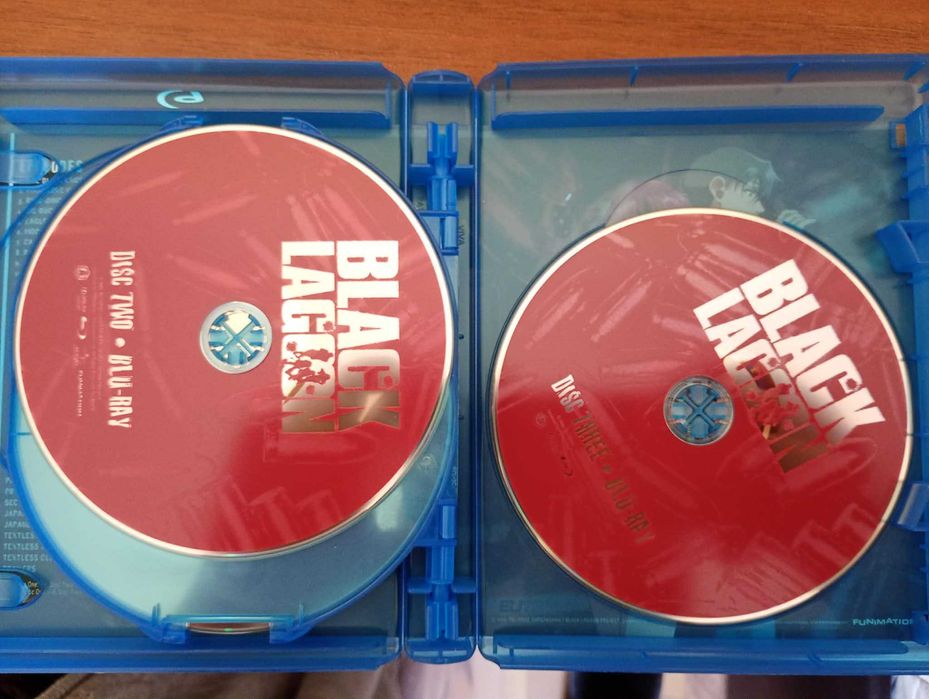 Black Lagoon Blu-ray и Dvd combo pack
