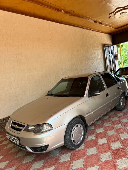 Nexia 2. 2008 sotiladi 1.5mator